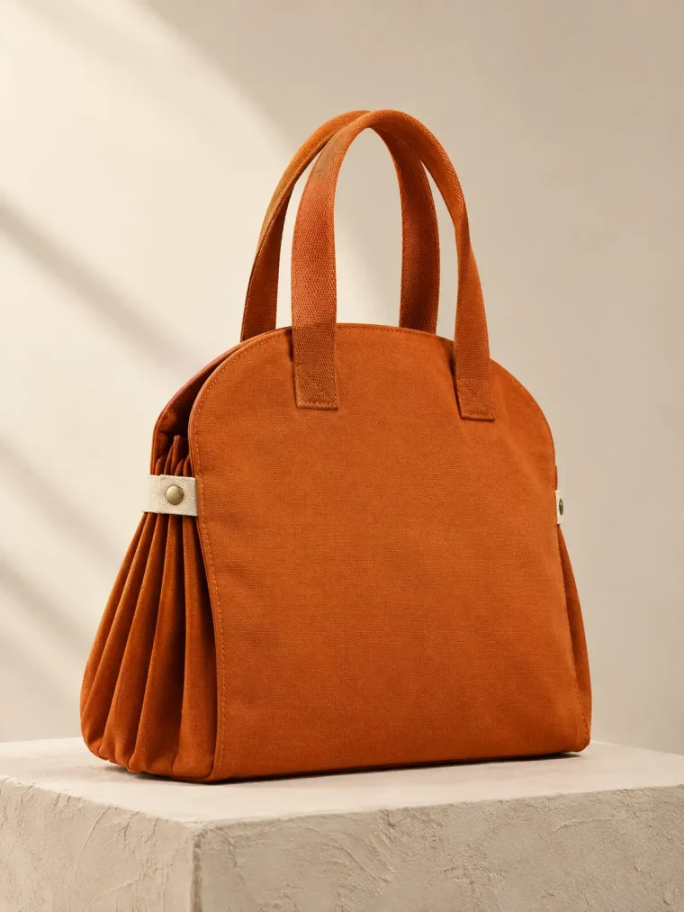 Arch Carryall, studio photo