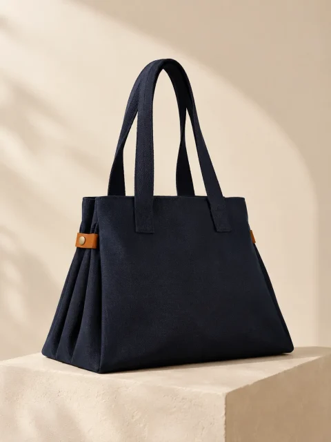 Porch Tote, studio photo