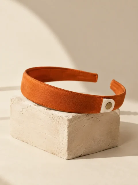 Tab Headband, studio photo