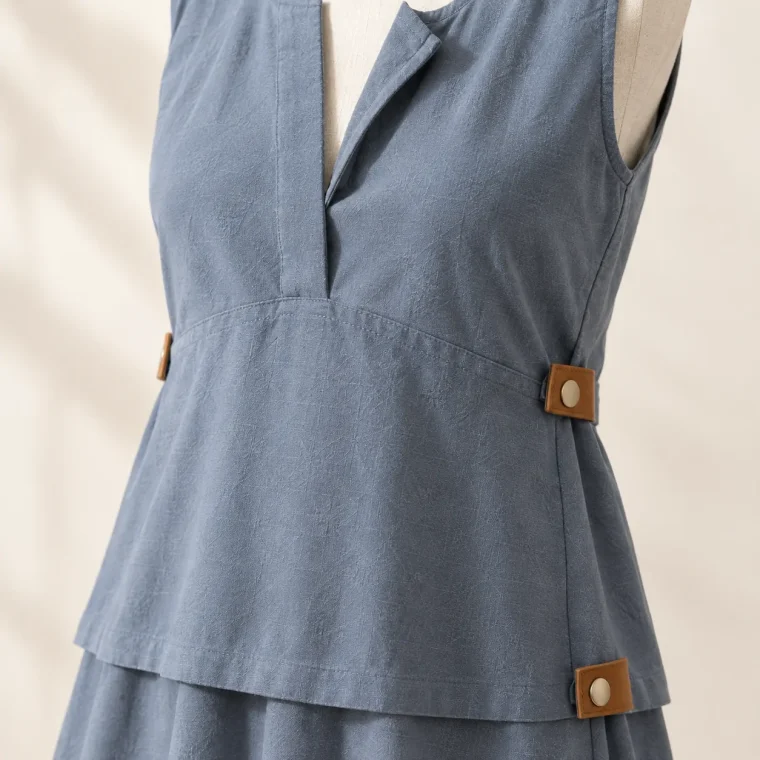 Terrace Fold Dress, close-up of the fold and tabs
